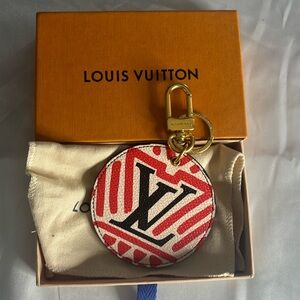 ♥️Lv Crafty Bag Charm Limited Edition